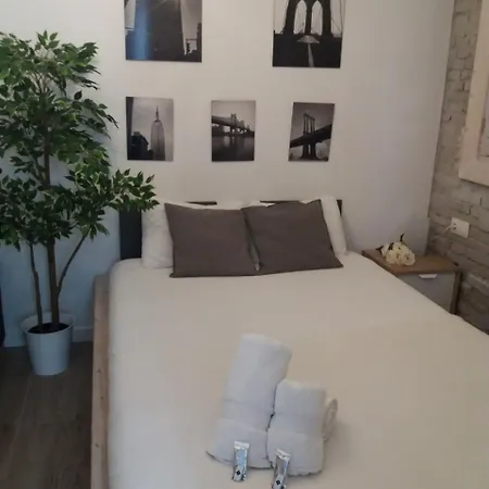 Apartamento By Eric Olsan Valencia