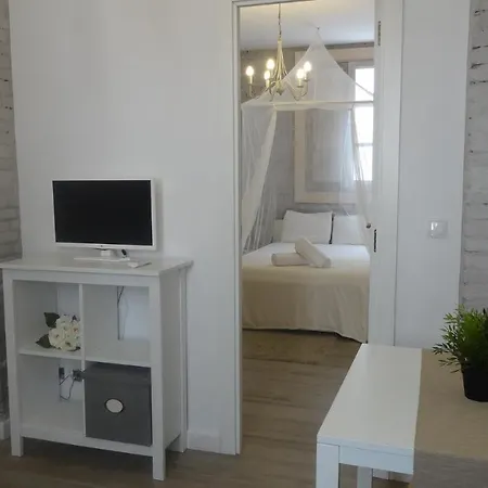 Apartment By Eric Olsan Valencia
